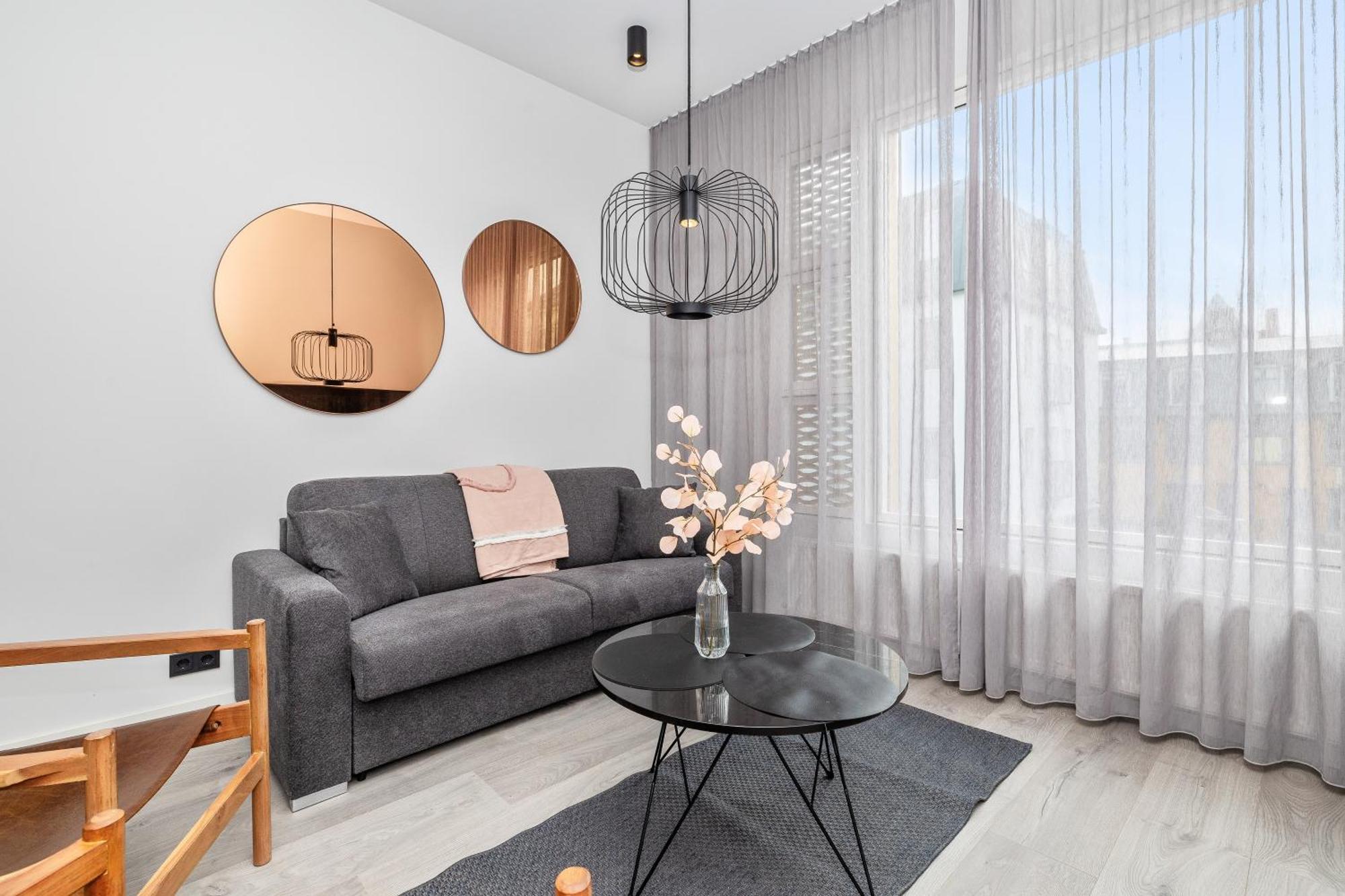 Vibrant Hafnatorg I Spacious With Expansive Garage Reykjavik